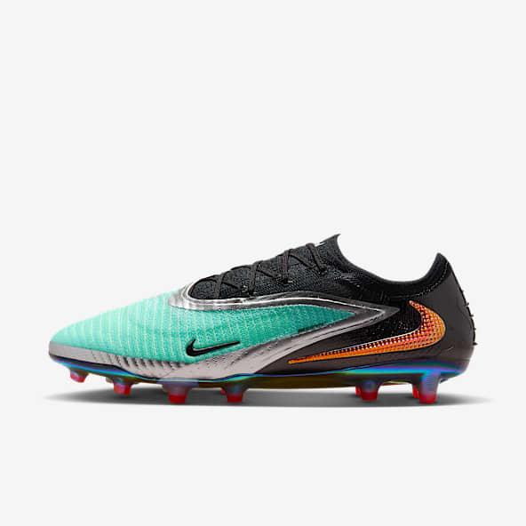 Flyknit Soccer Cleats & Shoes. Nike.com